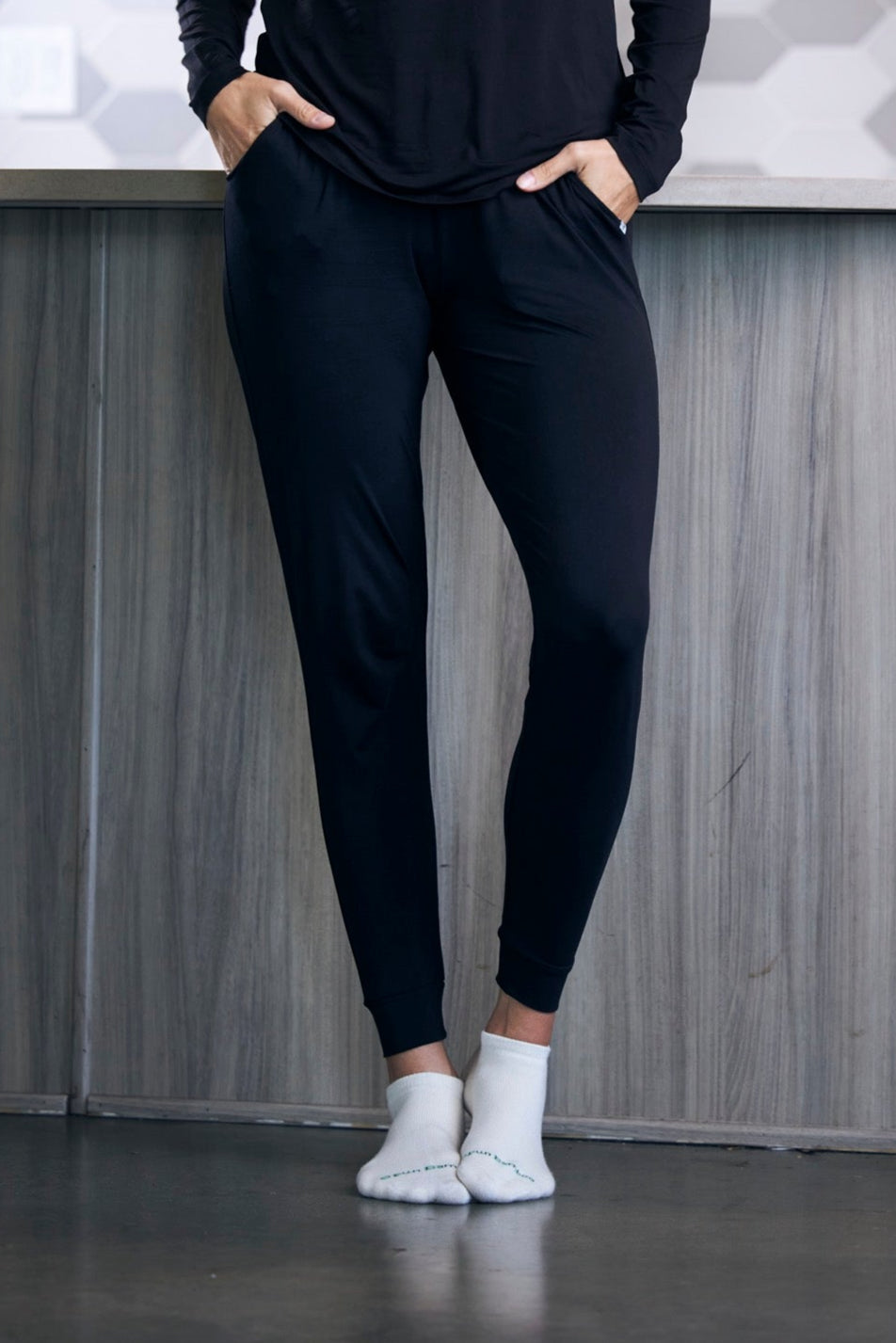 Lounge-Jogger aus gesponnenem Bambus
