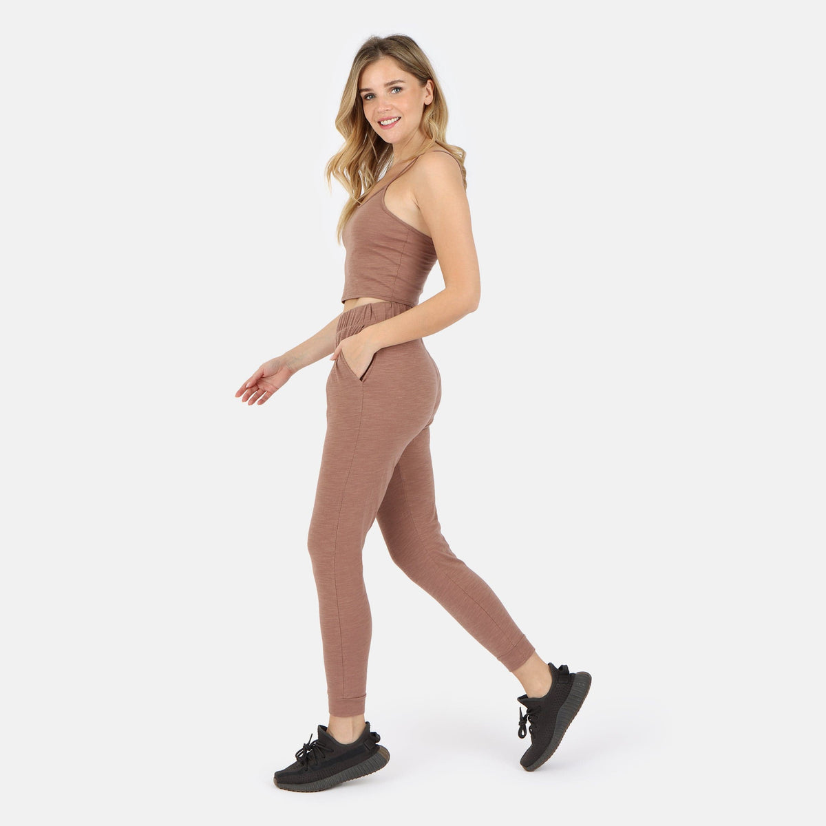 Pantalones Jogger Lezat Tegan