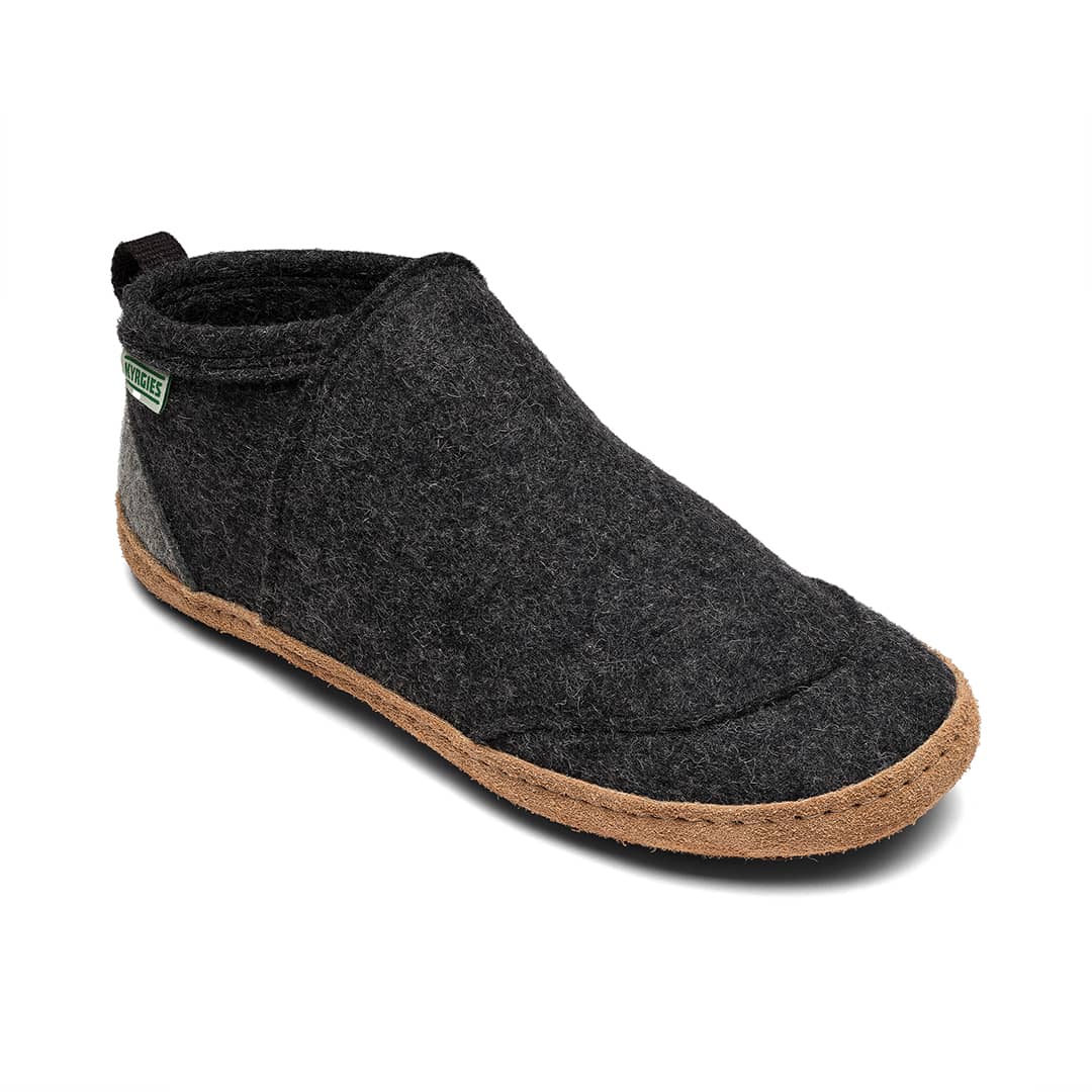 Kyrgies Tengries Slippers