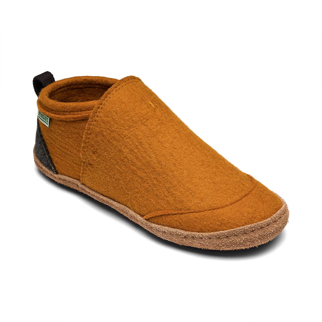 Kyrgies Tengries Slippers