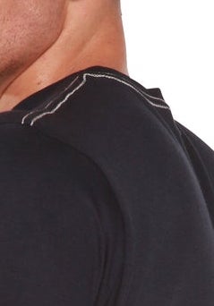 Playera de bambú con costuras en contraste