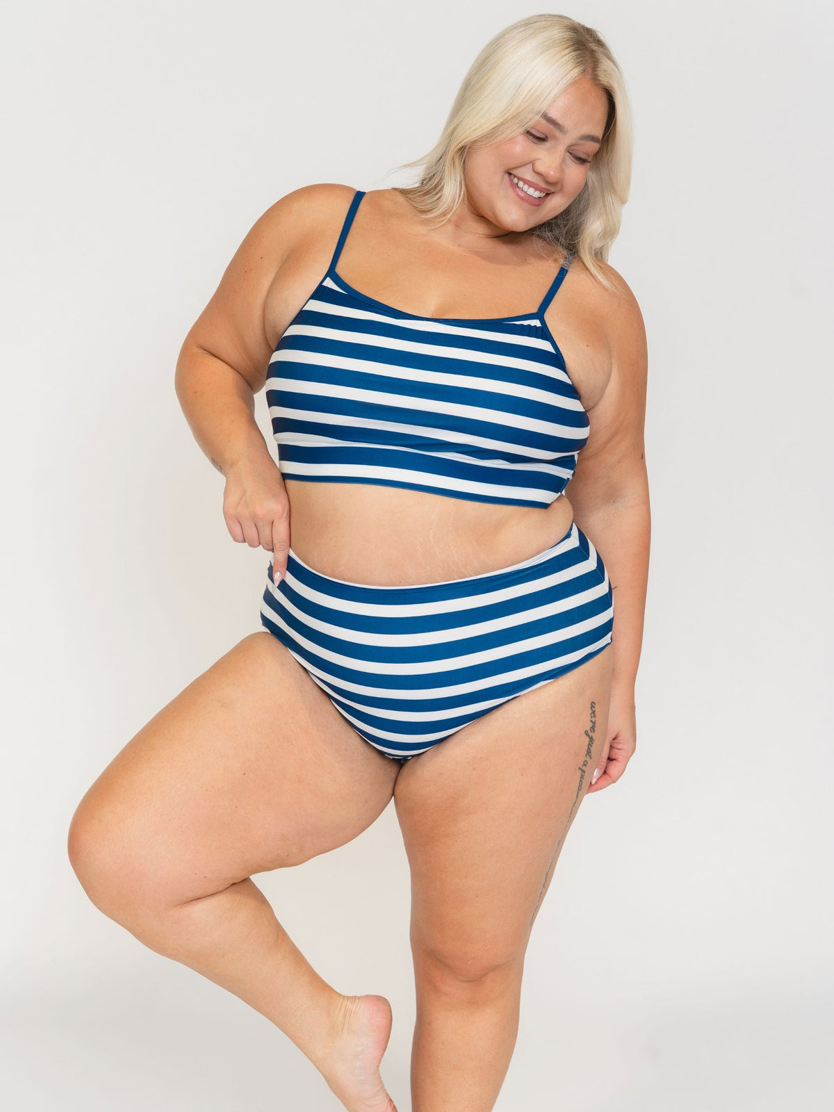 Top de traje de baño tipo bralette a rayas de Lime Ricki