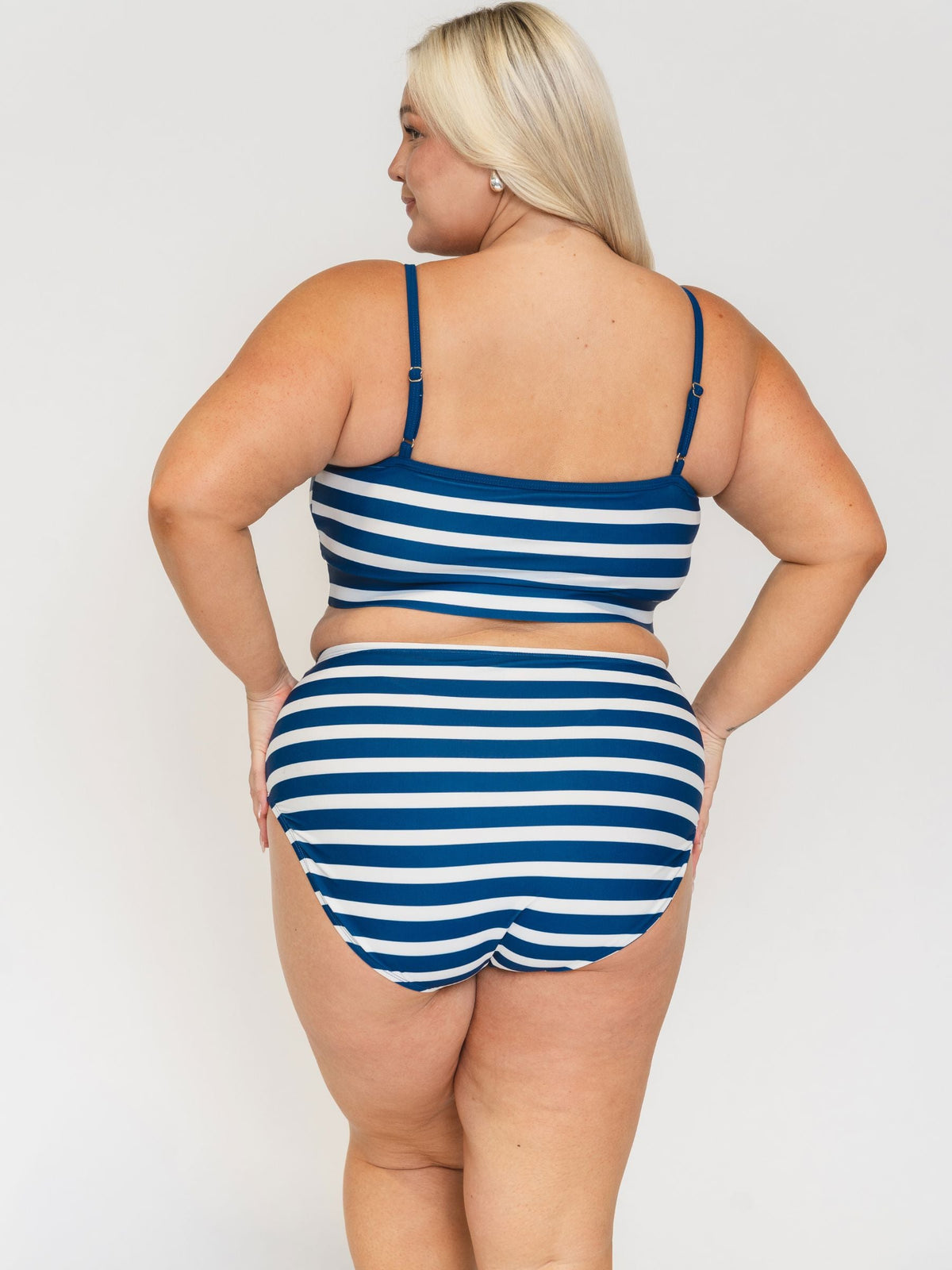 Top de traje de baño tipo bralette a rayas de Lime Ricki