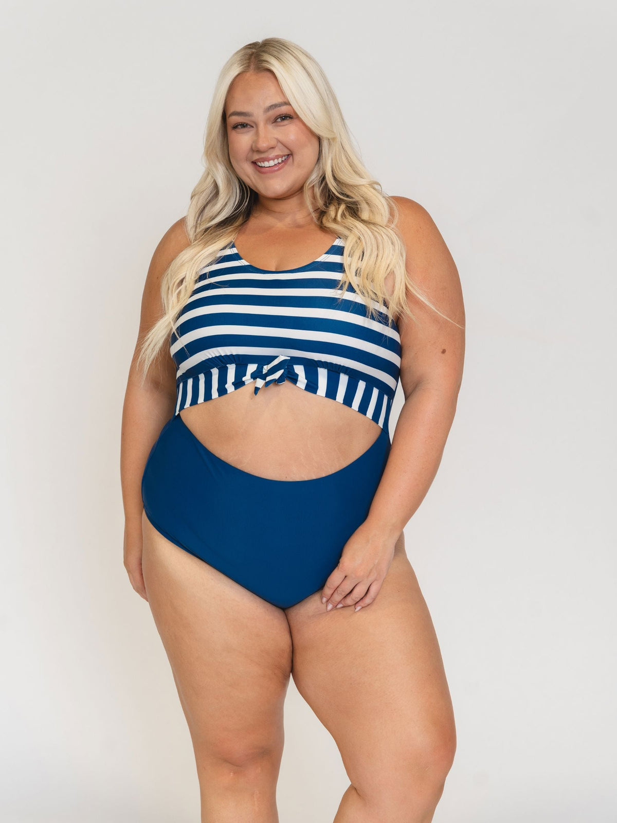 Traje de baño de una pieza con nudo de Lime Ricki
