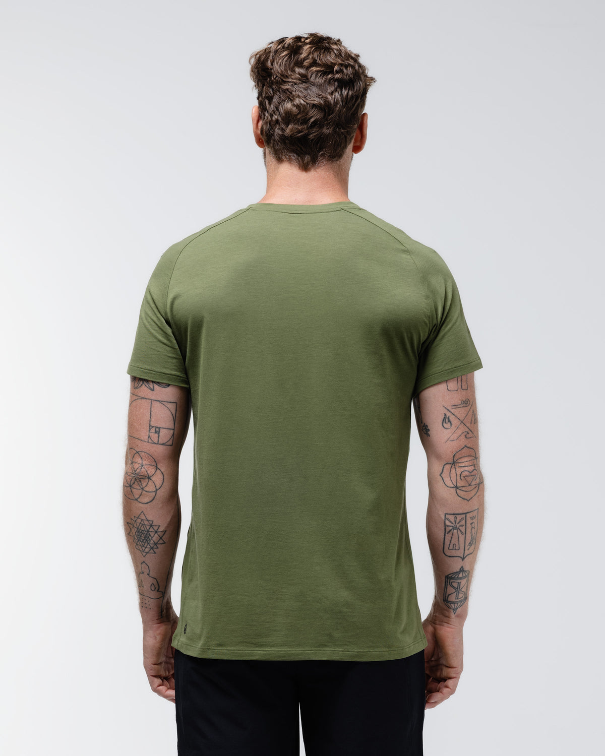 Black Crest Icon Crew T-Shirt