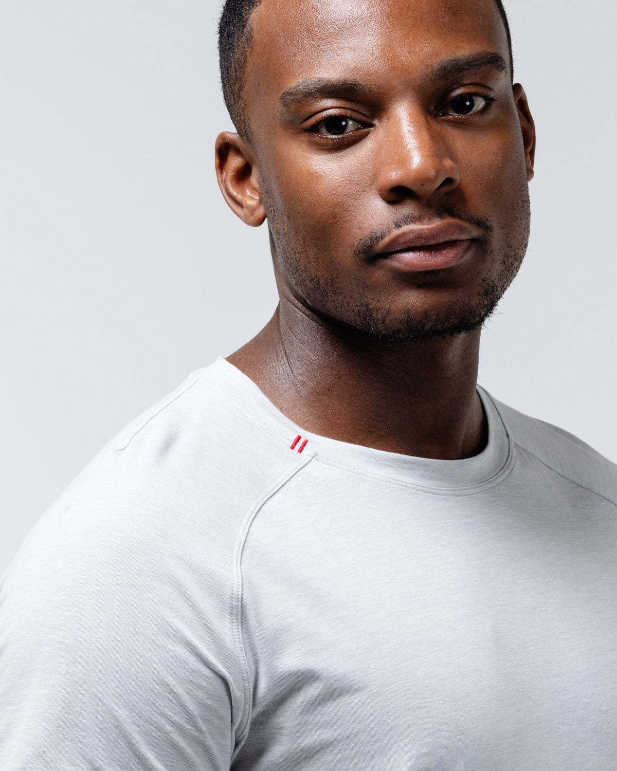 Playera Black Crest Icon