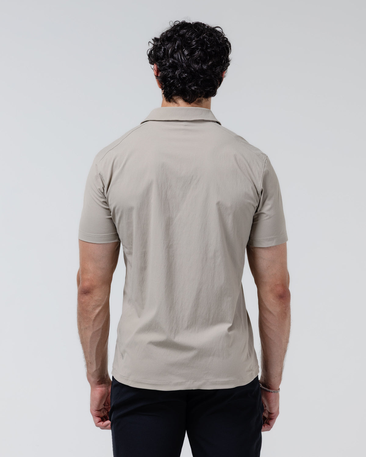 Camisa Black Crest Mikey con botones a presión