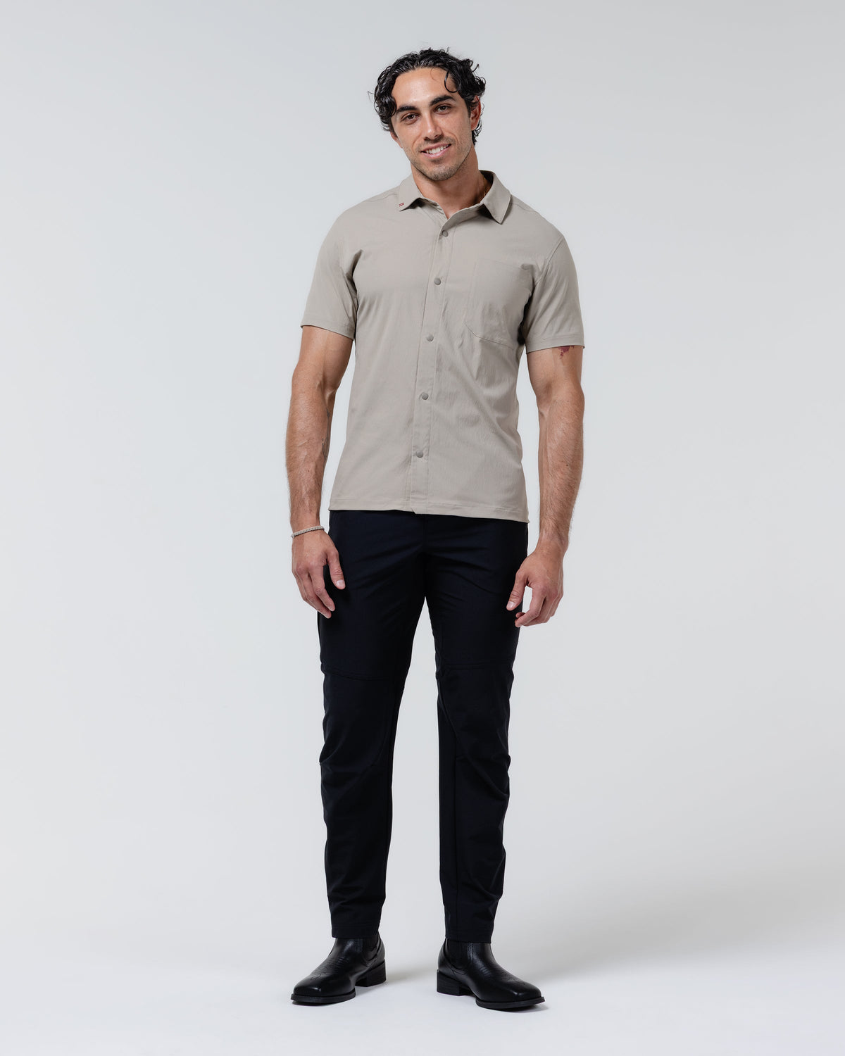 Camisa Black Crest Mikey con botones a presión