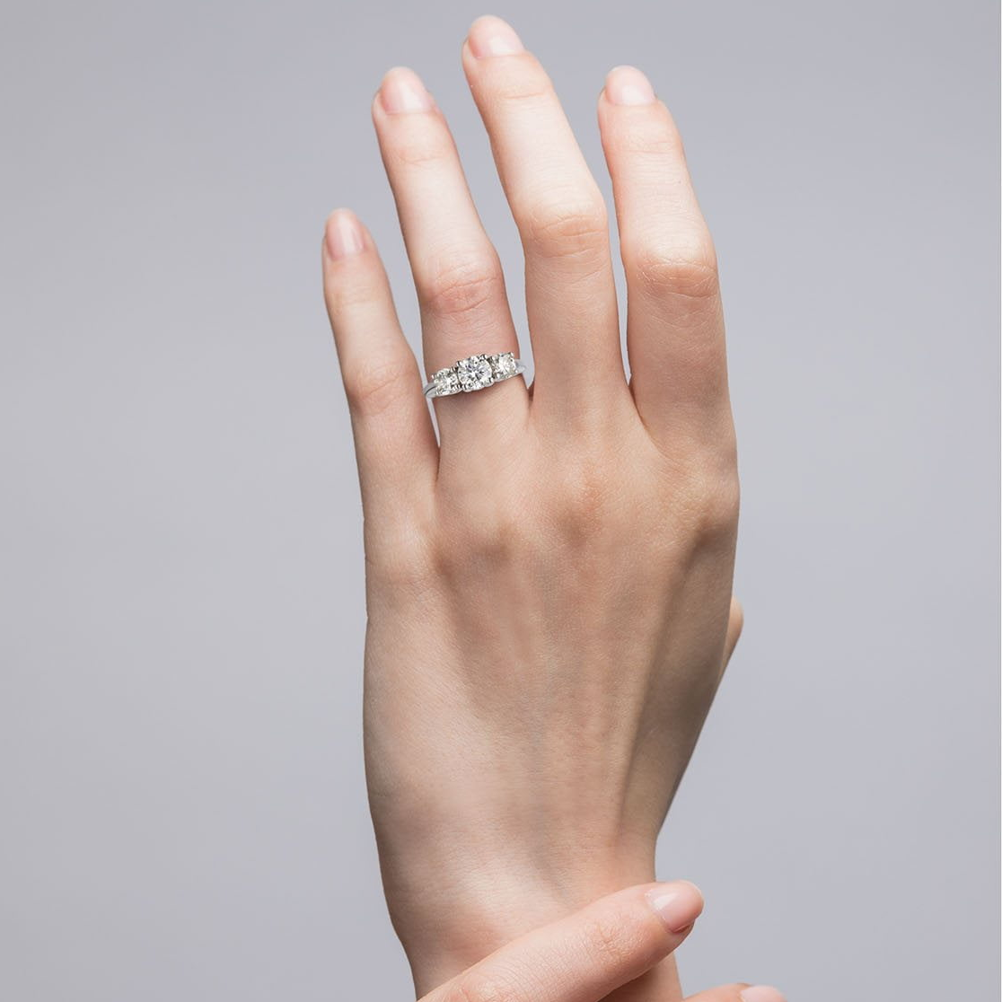 Bague trois pierres diamant VossAgin