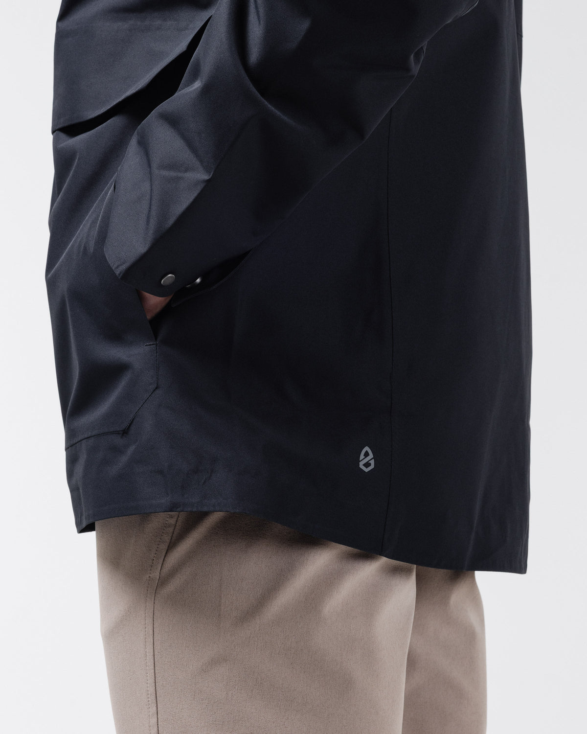 Black Crest Escort Jacke