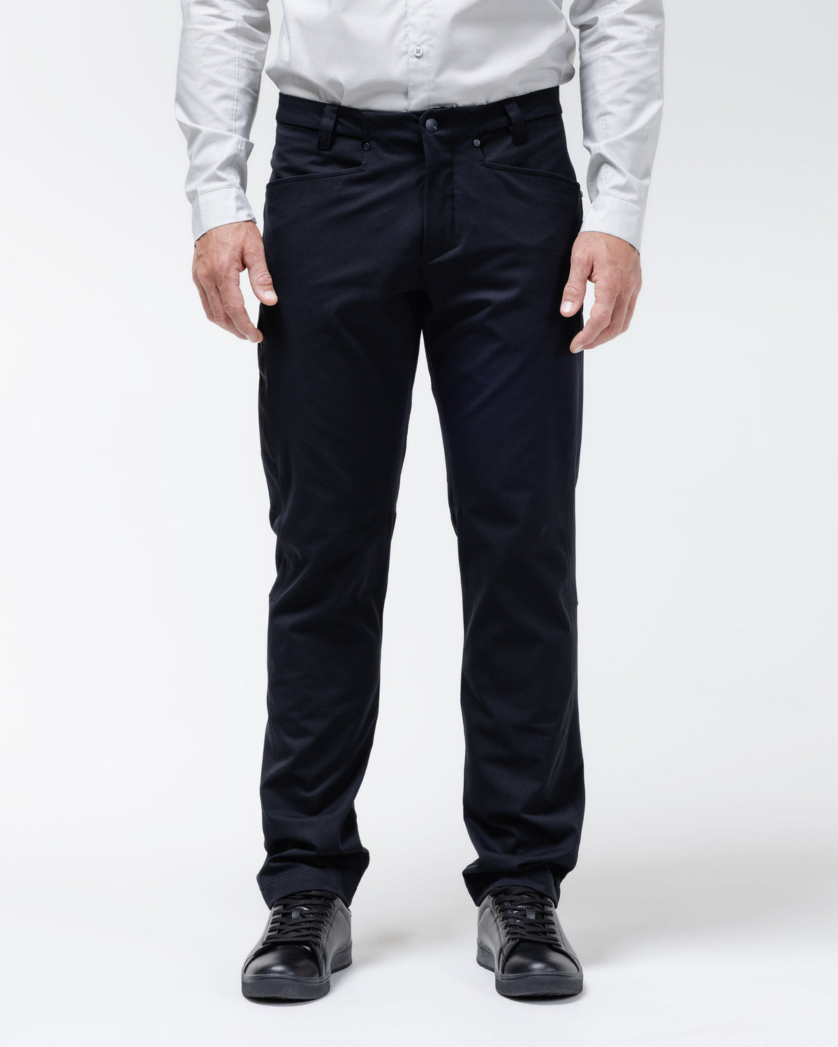 Black Crest Men's Passage Chino Pants