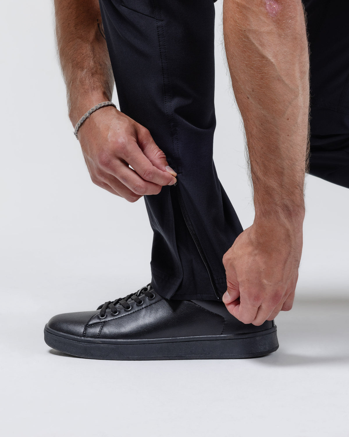 Joggers Black Crest Interval
