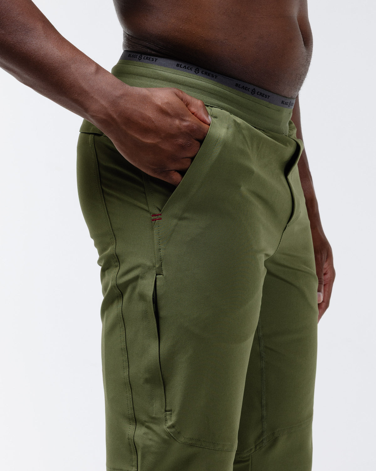 Black Crest Men's Interval Joggers