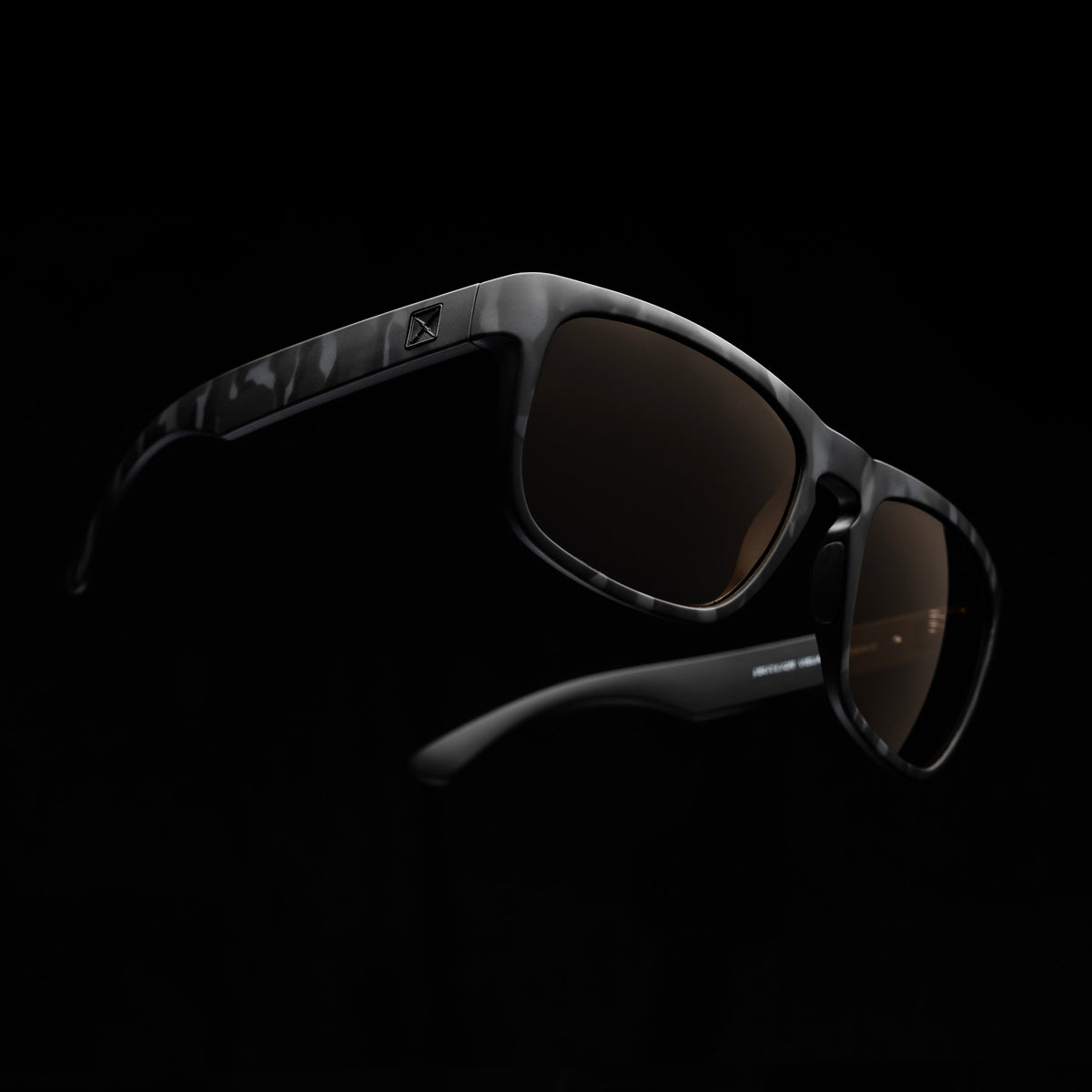 Bolt & Arrow - 81's Camo Black (Matte) - Matte
