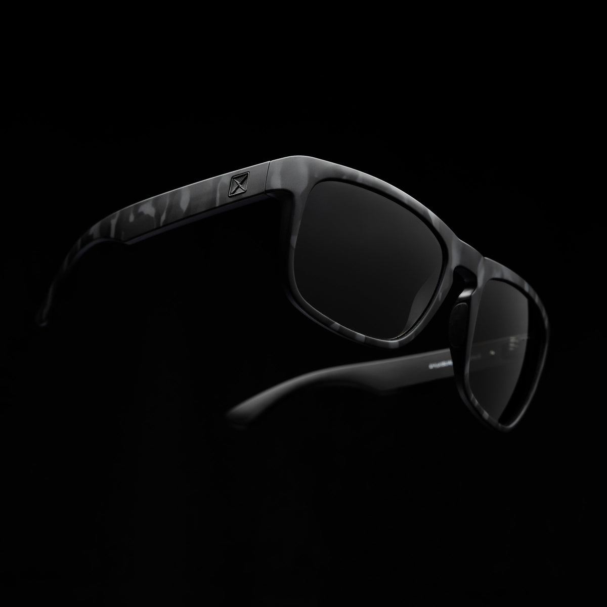 Bolt & Arrow - 81's Camo Black (Matte) - Matte