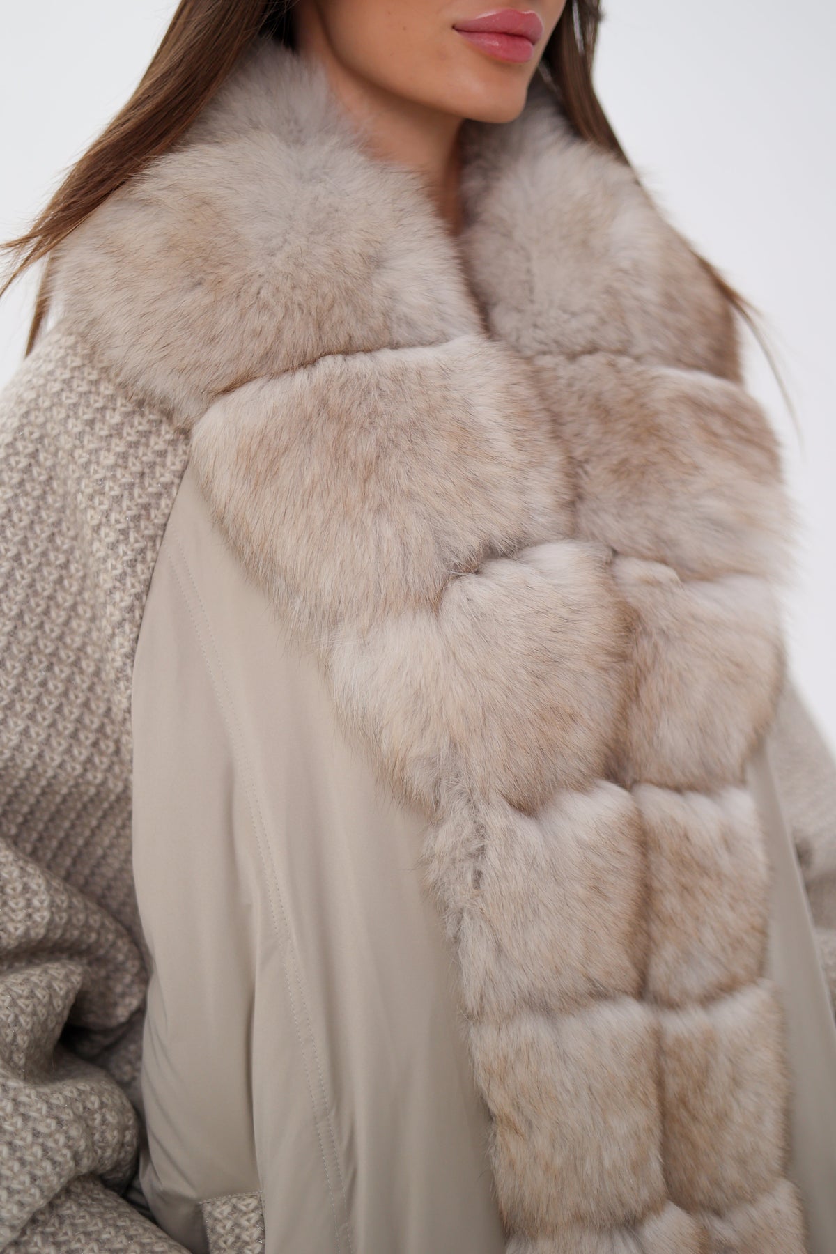Alaska® Outerwear Company Damen Polar-Fuchs Bouclé-Daunenmantel