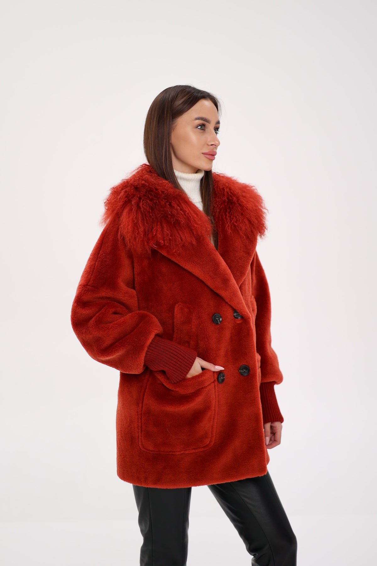 Abrigo de piel de llama para mujer de Alaska® Outerwear Company