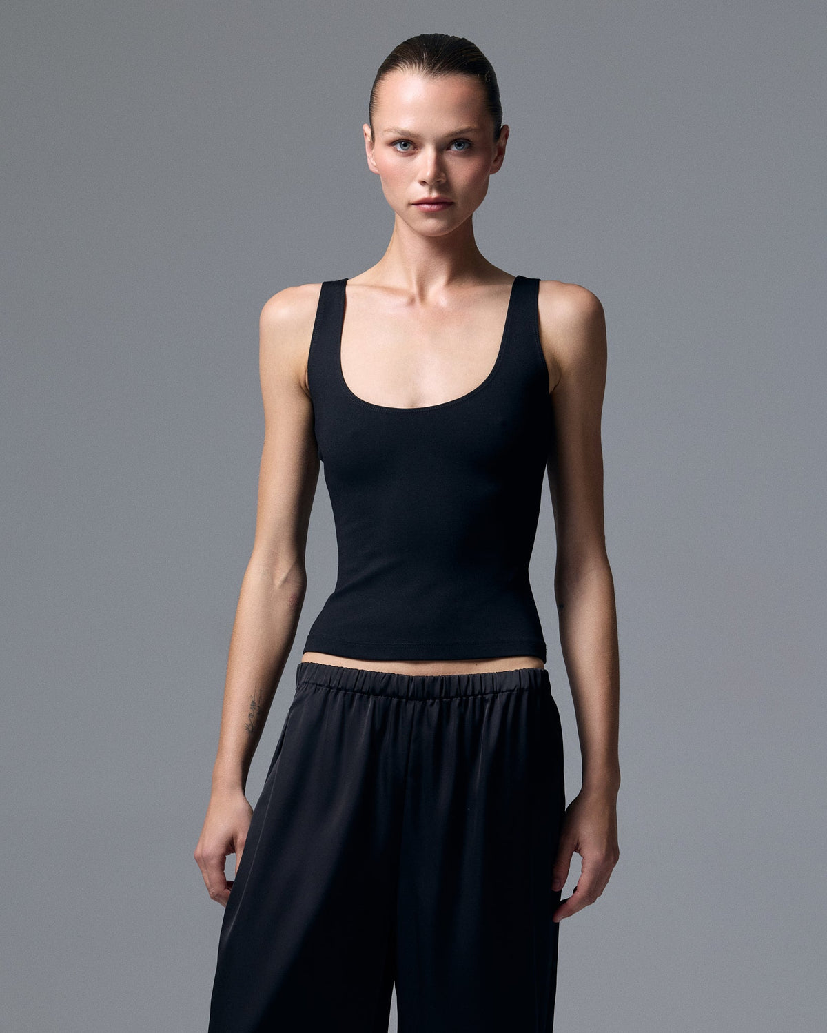 Camiseta sin mangas Artless Forever Inez