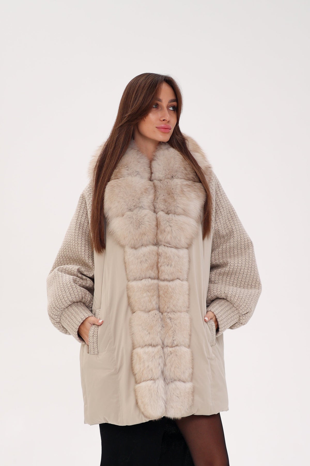 Alaska® Outerwear Company Damen Polar-Fuchs Bouclé-Daunenmantel