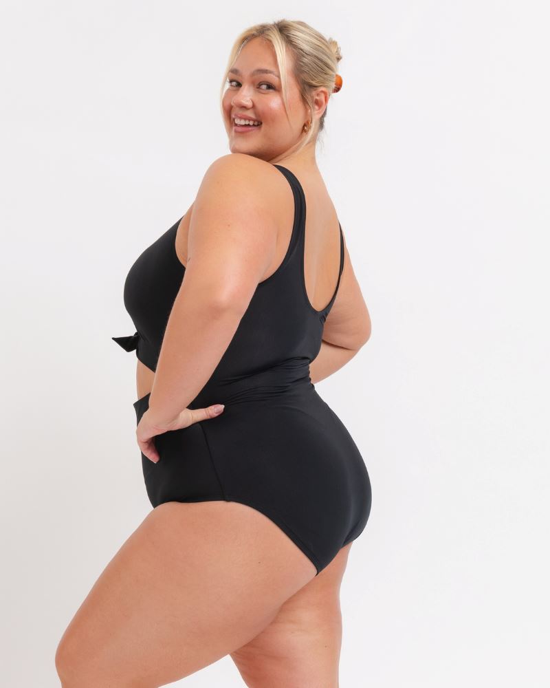 Traje de baño de una pieza con nudo de Lime Ricki