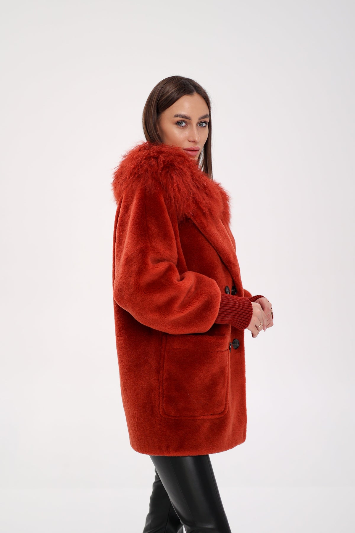 Abrigo de piel de llama para mujer de Alaska® Outerwear Company