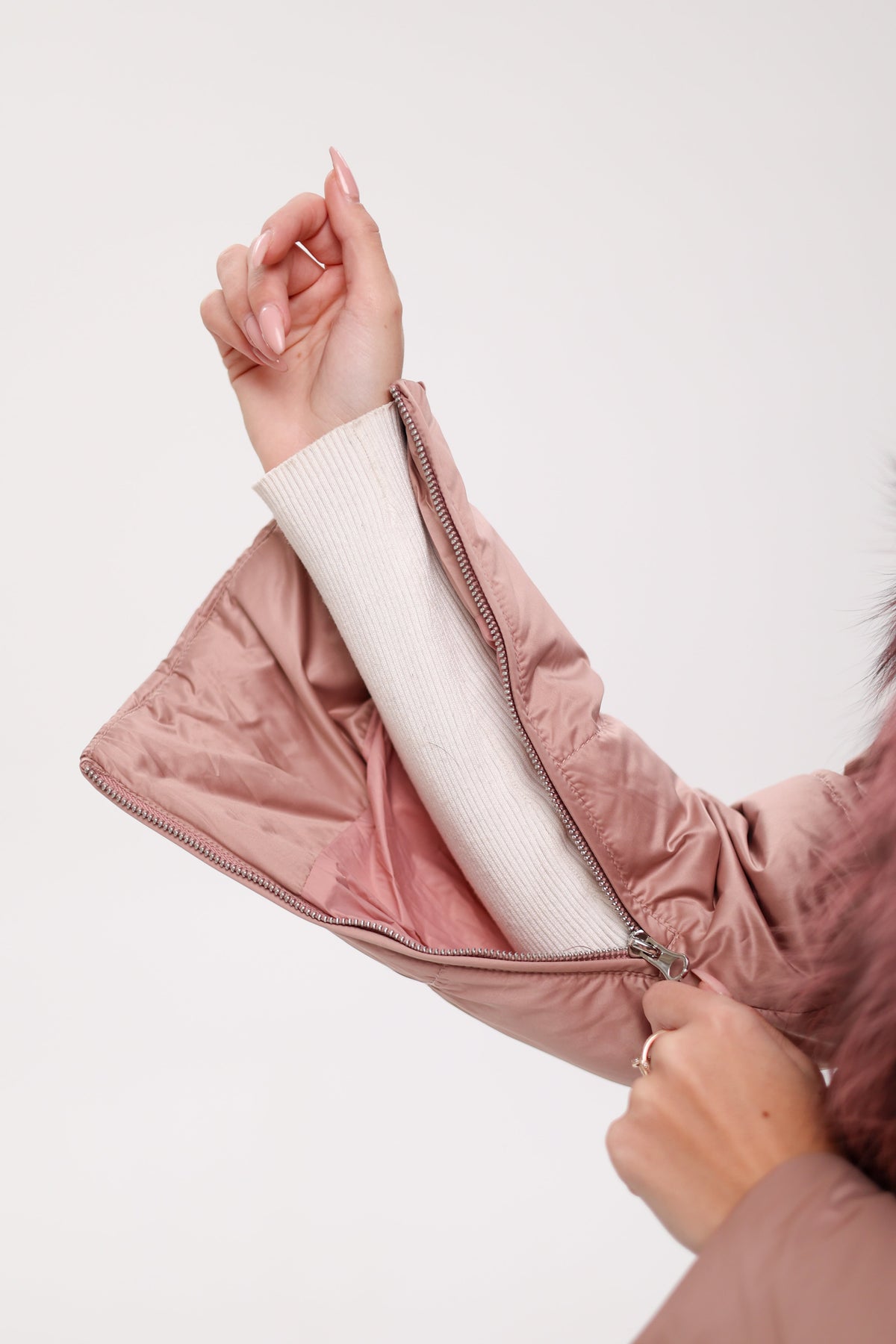 Parka de plumón para mujer de Alaska® Outerwear Company