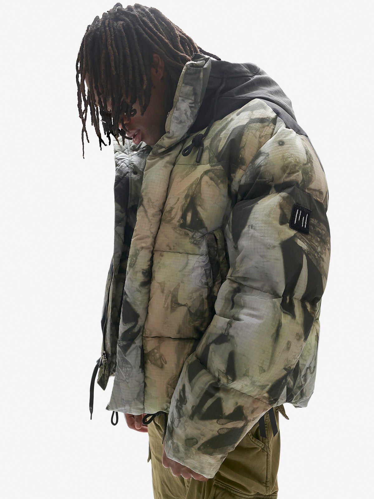 Holden Outerwear Fowler Daunenjacke in Rekall Tie