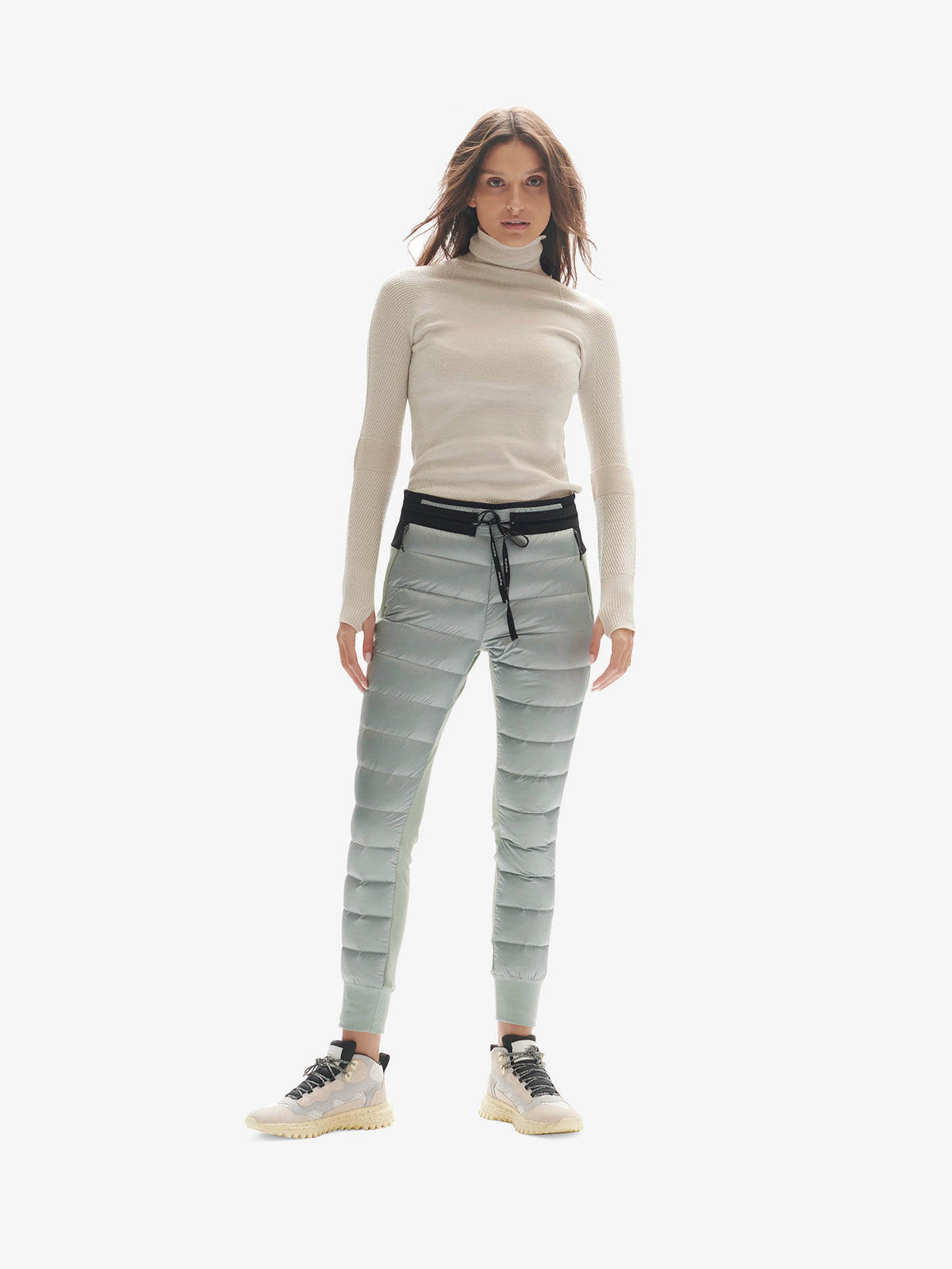 Jogger de plumón híbrido Holden Outerwear en gris pizarra