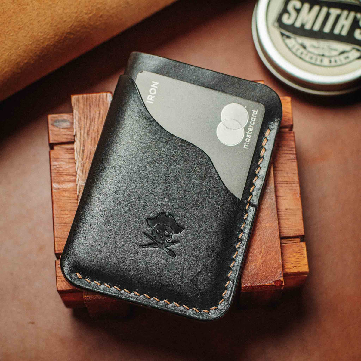 Tarjetero Pirate Goods Venturer v2
