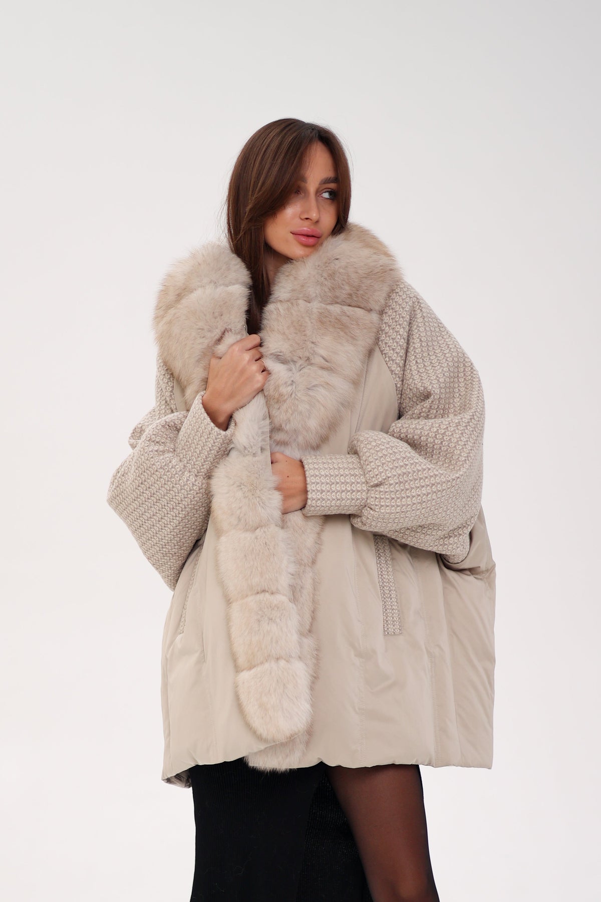Alaska® Outerwear Company Damen Polar-Fuchs Bouclé-Daunenmantel