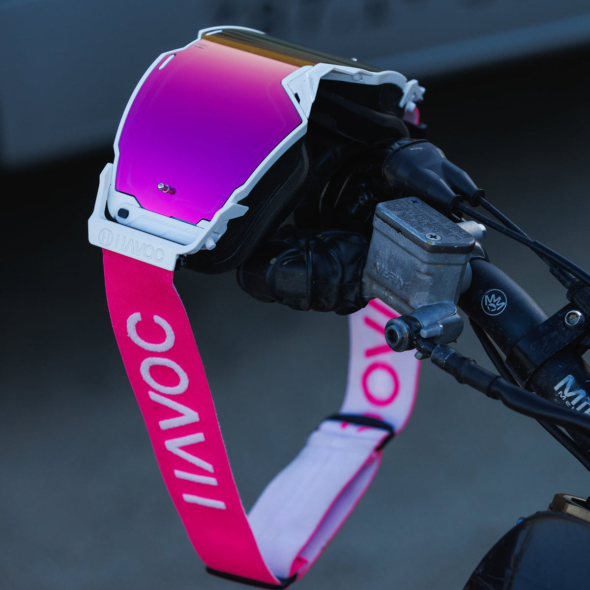 Masque Havoc Flamingo Helios