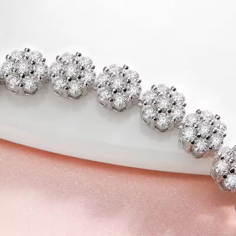 Bracelet tennis fleur brillante en moissanite VossAgin
