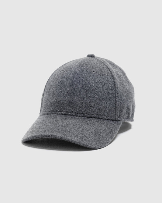 Black Crest Cashmere Hat