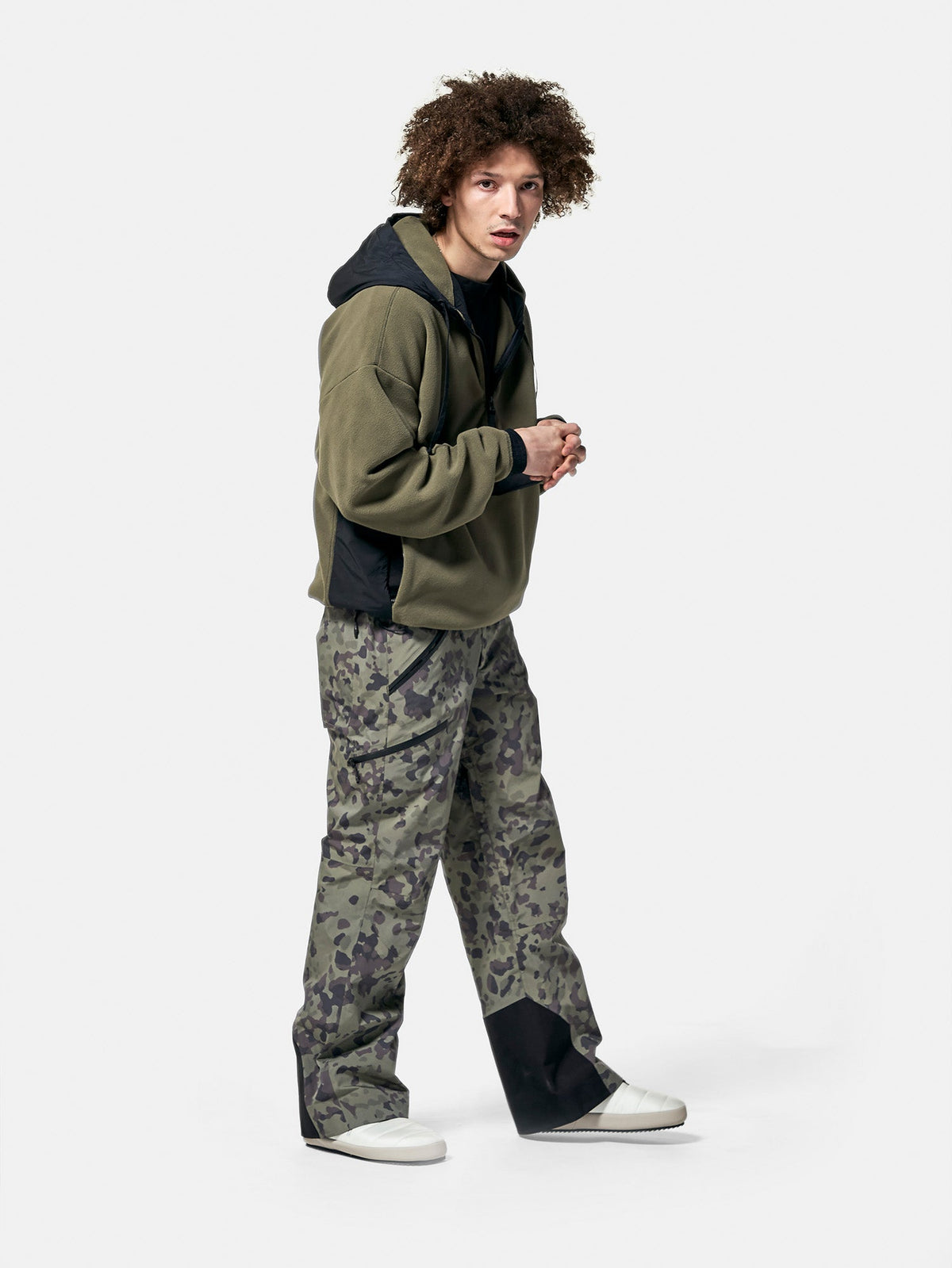 Holden Outerwear All Mountain Hose Vintage Army Camo