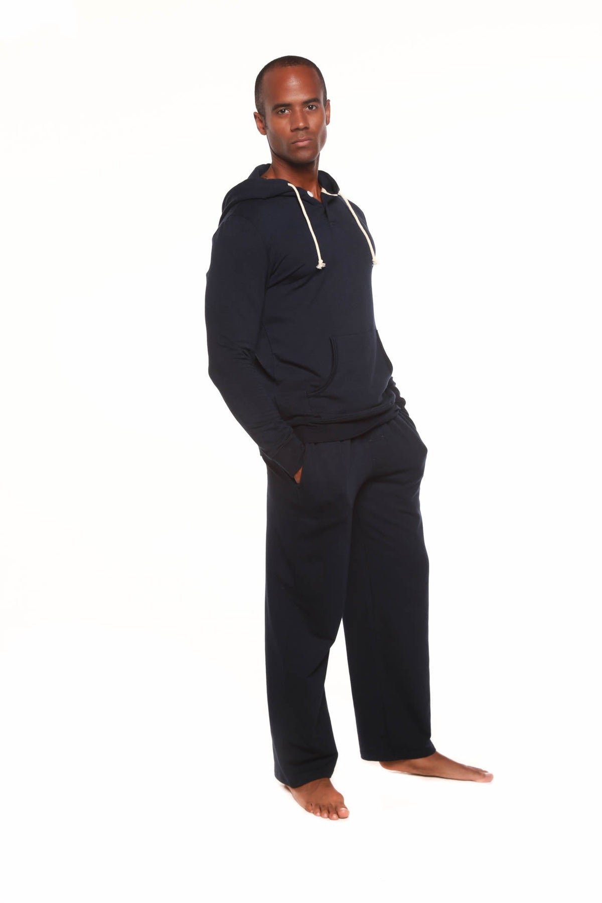 Conjunto de sudadera Henley y pantalón de descanso de bambú