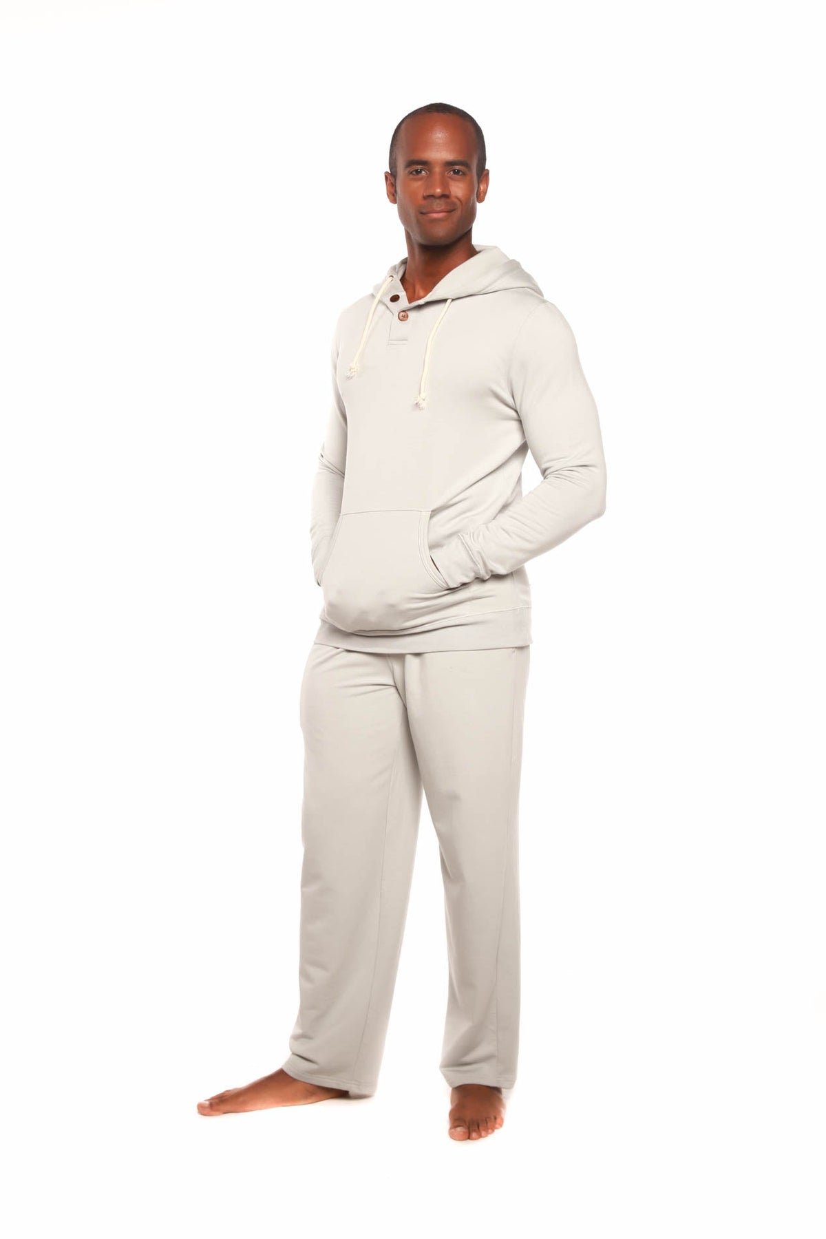 Conjunto de sudadera Henley y pantalón de descanso de bambú