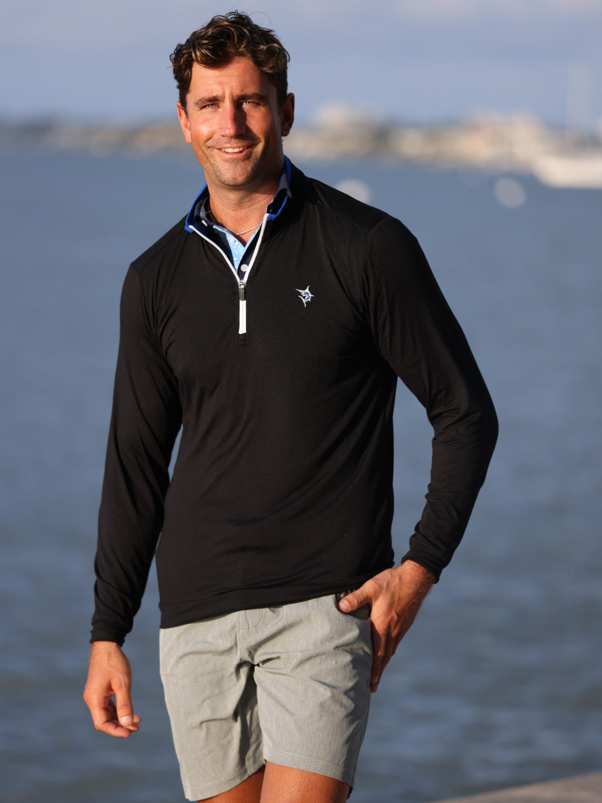 Sudadera Long Beach Quarter Zip de White Water Life, ultrasuave y ligera