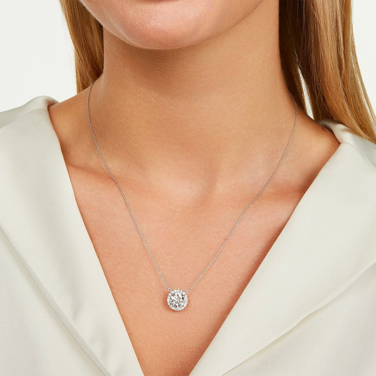 Colgante con halo de diamantes VossAgin