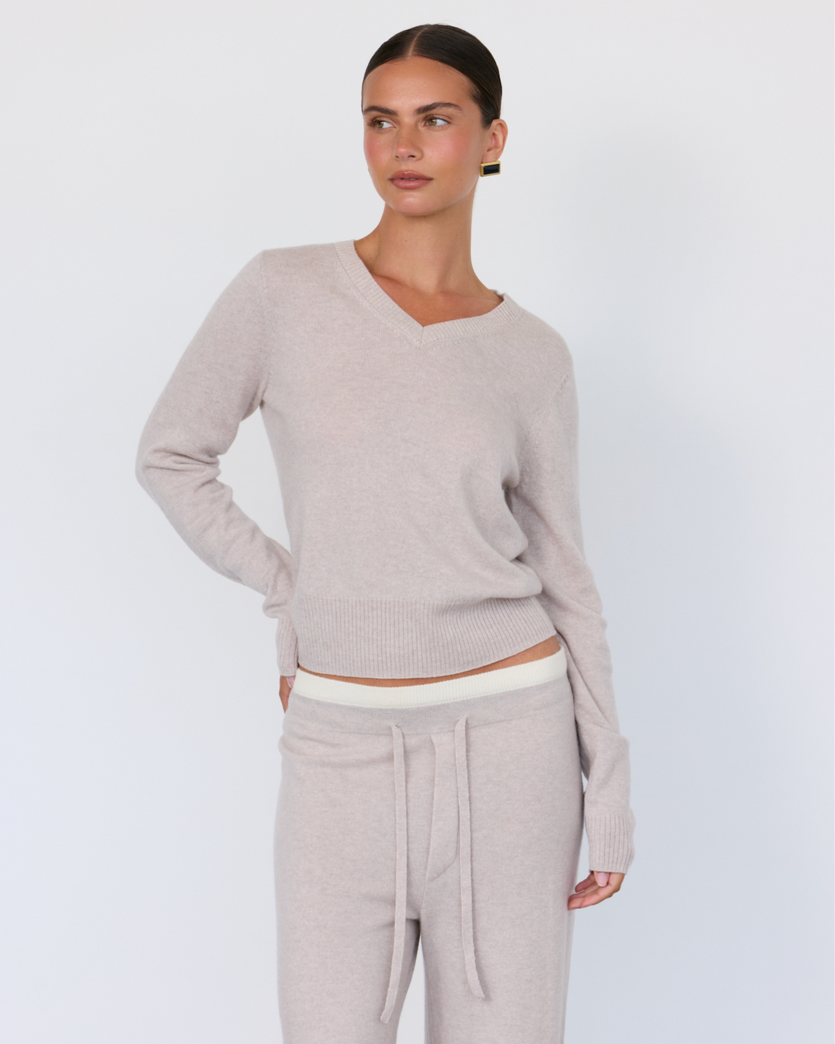 Artless Forever Women's Tove V-Neck Sweater
