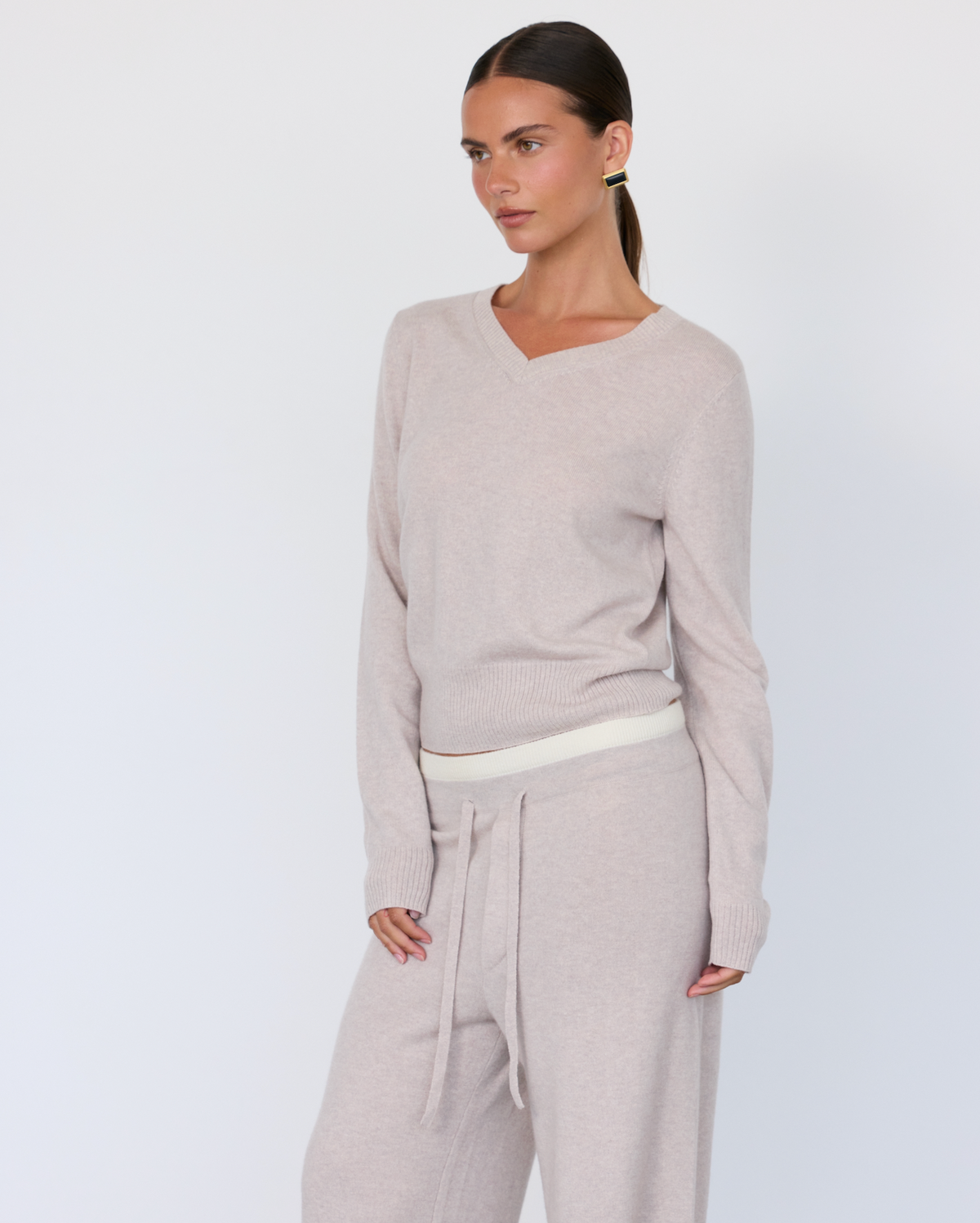 Artless Forever Women's Tove V-Neck Sweater
