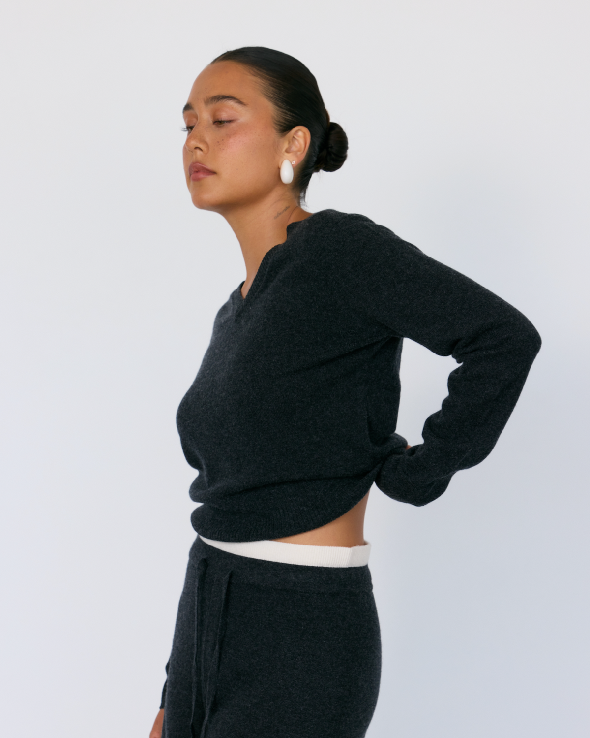 Artless Forever Women's Tove V-Neck Sweater