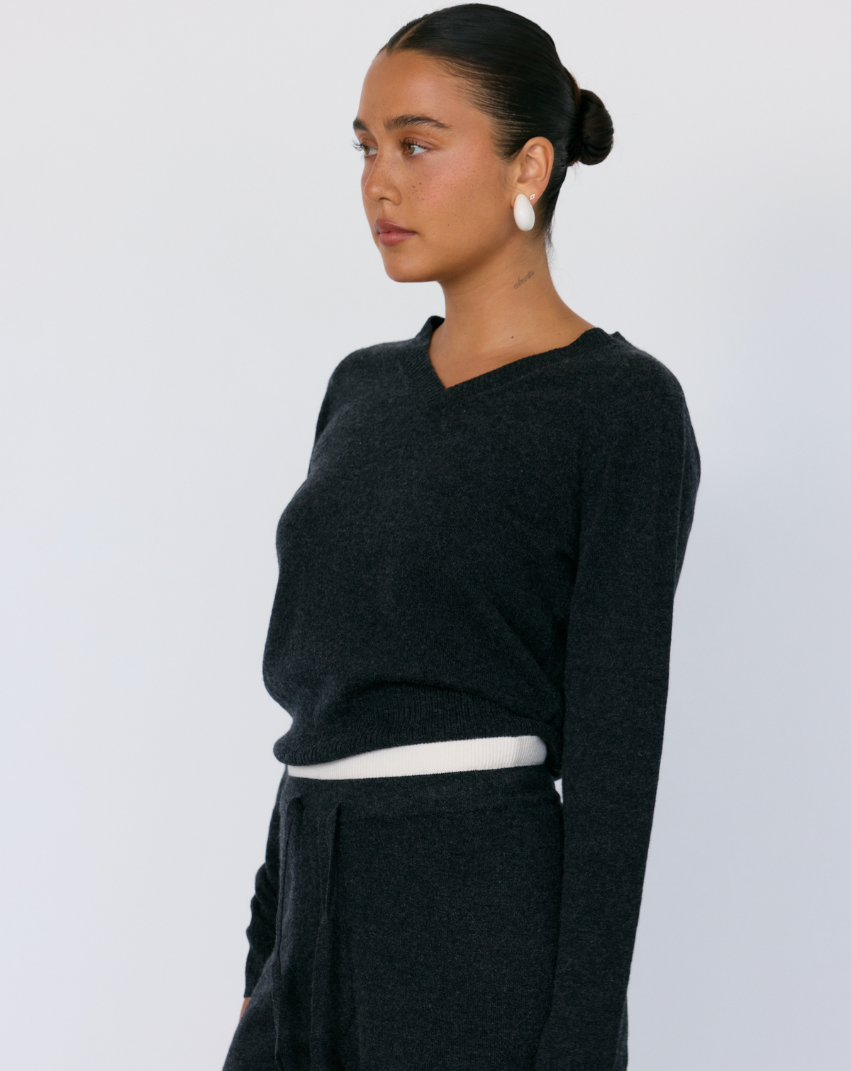 Artless Forever Women's Tove V-Neck Sweater