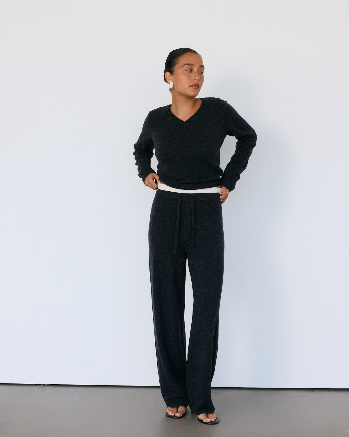 Artless Forever Women's Tove V-Neck Sweater