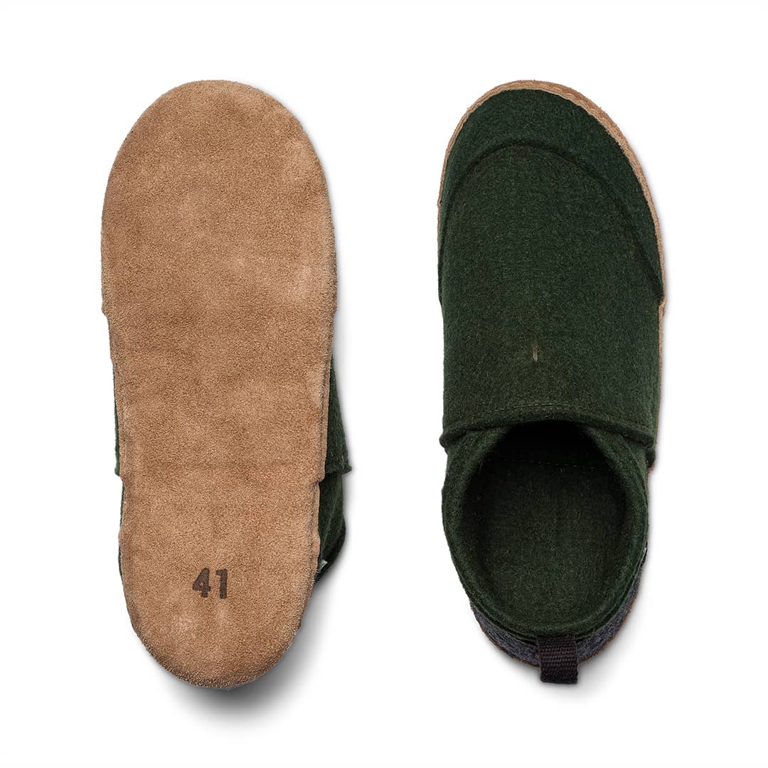 Kyrgies Tengries Slippers