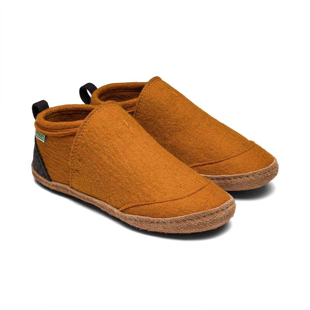 Kyrgies Tengries Slippers